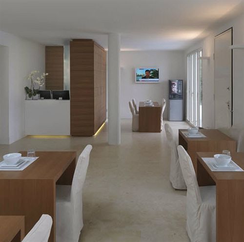 C-Rooms Cremella Luaran gambar