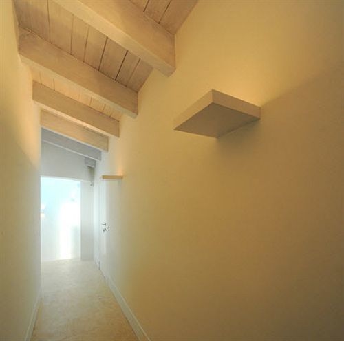 C-Rooms Cremella Luaran gambar
